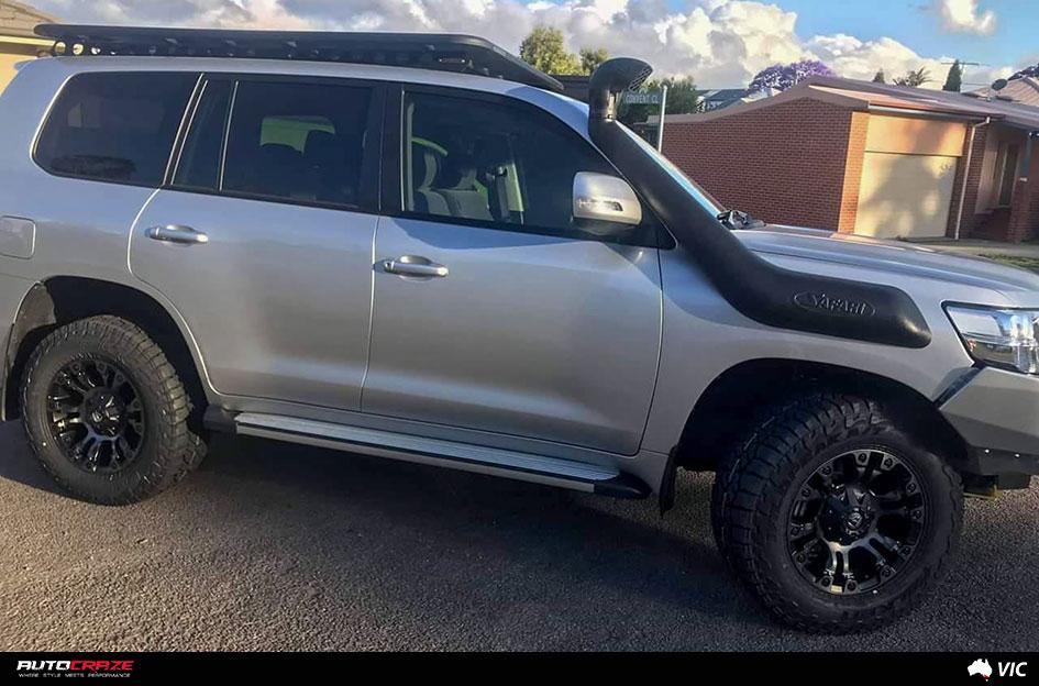 TOYOTA LANDCRUSIER VAPOR BLACK MACHINED WITH DARK TINT